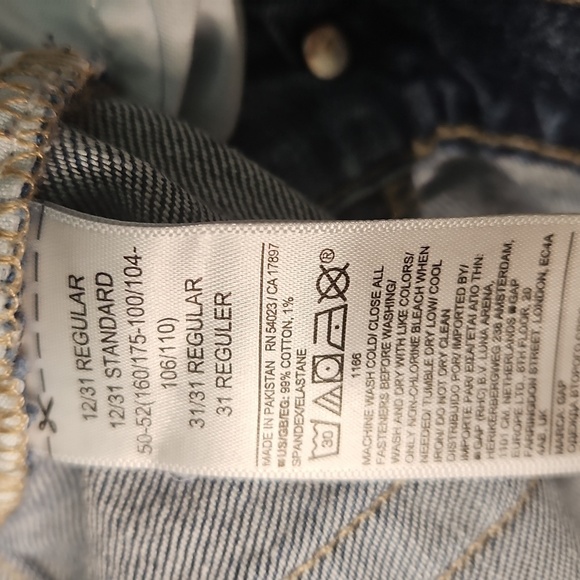 Gap 90s Loose and Universal Slim Boyfriend Jeans - 2 Pairs - Picture 7 of 13